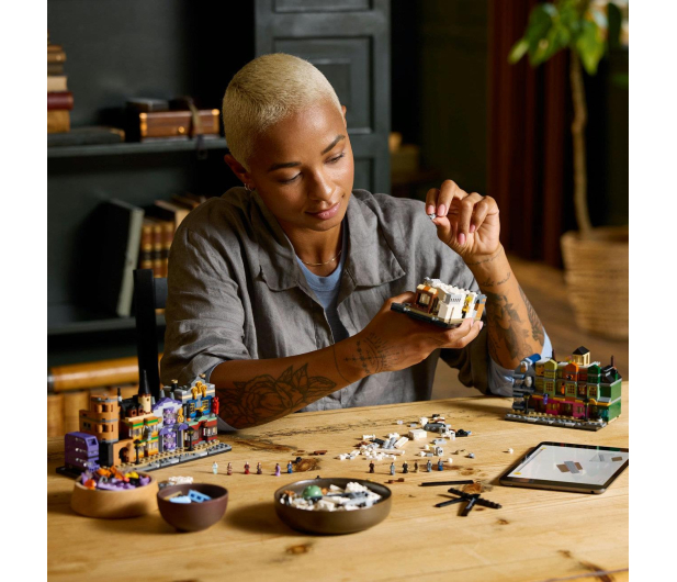LEGO Harry Potter 76444 Magiczne sklepy na Ulicy Pokątnej - 1284244 - zdjęcie 11